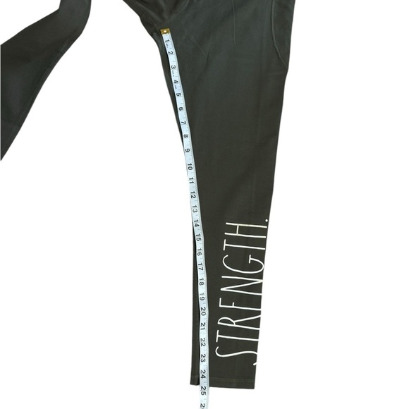 Rae Dunn Strength Leggings Size m - Picture 5 of 7